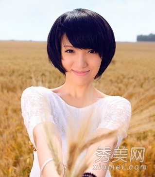 夏季短发就选波波头 清爽又抢眼