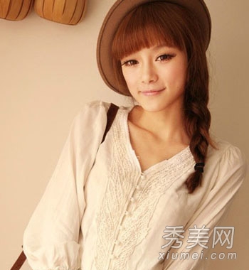 矮个女生显高秘籍 发型与服装搭配时尚流行