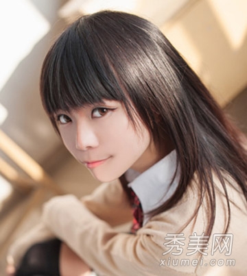 日係校園甜美女生發型 穿校服最清純