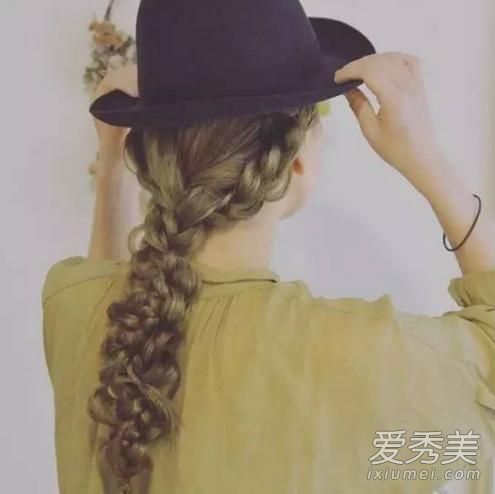 日本妹子为你解锁三股辫的新玩法 再也不怕造型重样了 头发怎么编好看