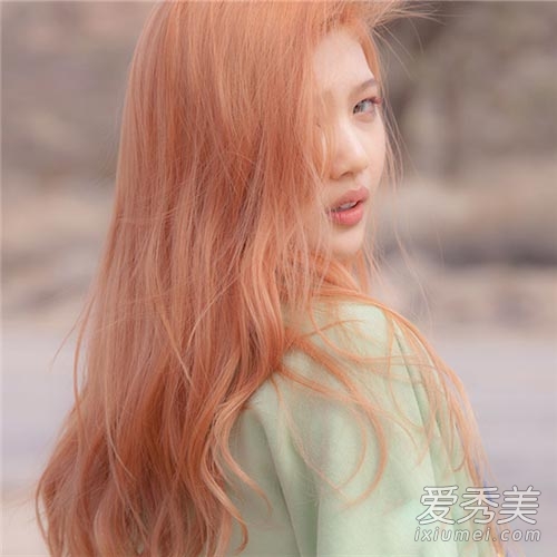 韩女团RedVelvet回归 冰激凌色发型美翻了
