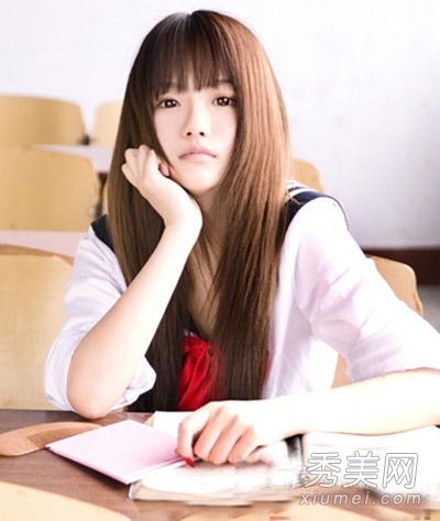 2013冬季发型推荐 淑女范长直发最受宠