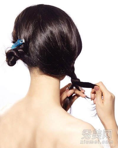 DIY度假必备发型 盘发+发饰hold住海滩