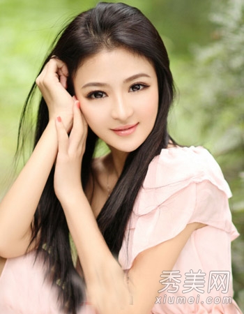 女生最新长直发发型 巧搭刘海气质翻倍