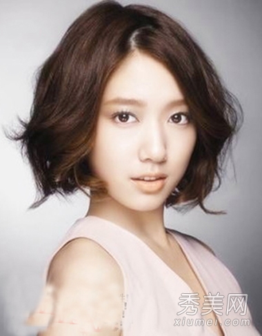 最新韩国女生甜美短发 秋日扮靓减龄