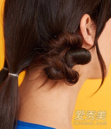 夏季长发怎么扎 升级版马尾辫diy好清凉