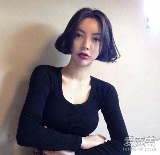 短发过渡期留什么发型好？这些款一定能帮到你 短发留长过渡期发型