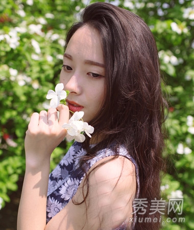 时尚偏分发型盘点 精致优雅女人味