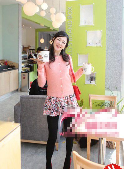 韩牛在早春表演完美甜美的着装