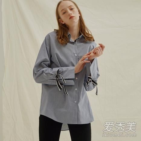 如何将一件漂亮的秋装和一件衬衫搭配