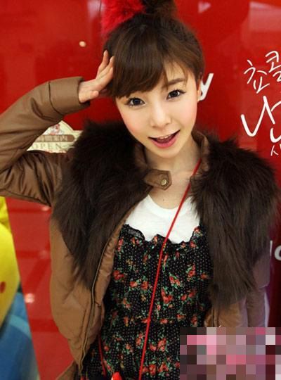 韩牛展示漂亮的约会礼服更有活力