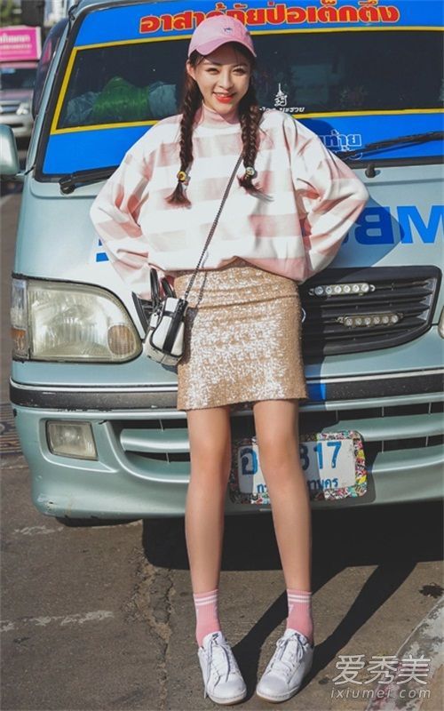 穿棉袜，打造青春学术风格，让春天变老