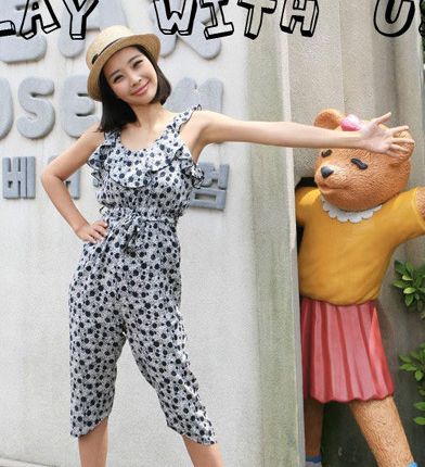 小美人带着浪漫的个性去野餐