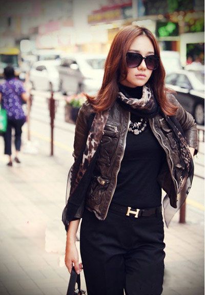 这件大西装外套有明星的味道和风格。