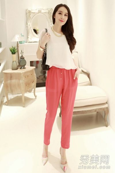 梅雨季节如何穿宽松上衣和裤子