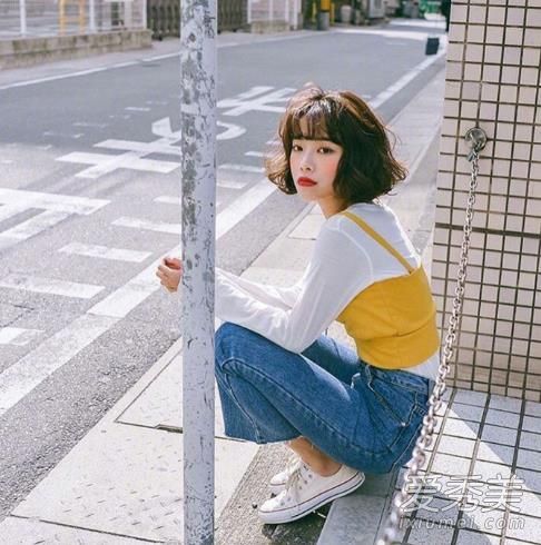 甜蜜而庄重的出席会让小套装和蕾丝衬衫在日常使用中加分。