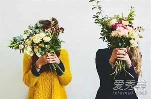 这是九月和三月春游时穿的衣服。