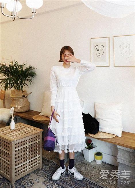 很难在春季约会时穿这双鞋来让奥巴不动！