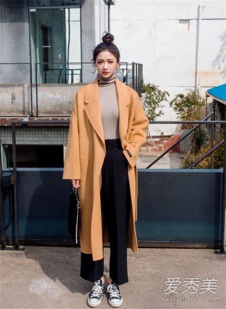 长腿女人是冬天最性感、最时尚的着装。
