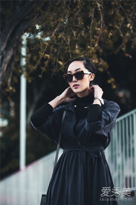 时尚OL必须学会如何在办公室着装,这样你就可以在不丢掉专业的情况下穿着时尚去上班。