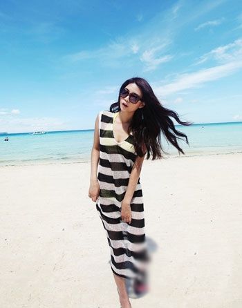 优雅的长裙穿上身成为慵懒性感的小女人