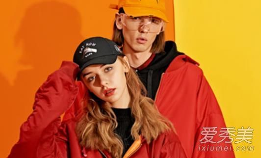 厌倦了黑白灰色，试试暖冬的颜色。