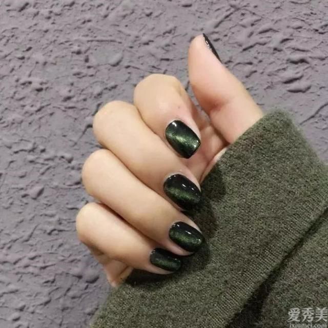 美甲沙龙里的大学问