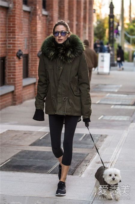 如何搭配军用绿色羽绒服