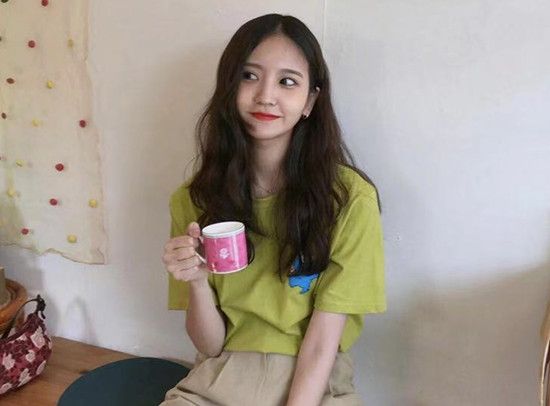 如何编辫子不会让你感到累。编织头发的步骤和图片