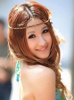 气质女人清新迷人的发型