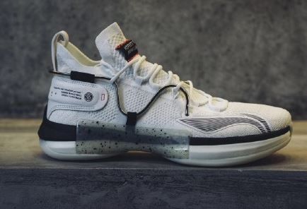 李宁闪光6码