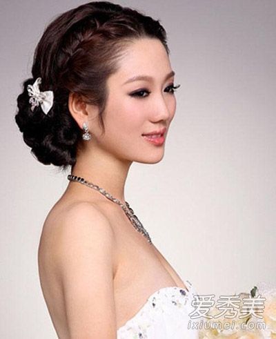 韩国新娘发型课程是独一无二的,因为它是自己做的。