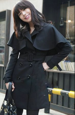 轻便的风衣让你时尚、美丽、防寒。