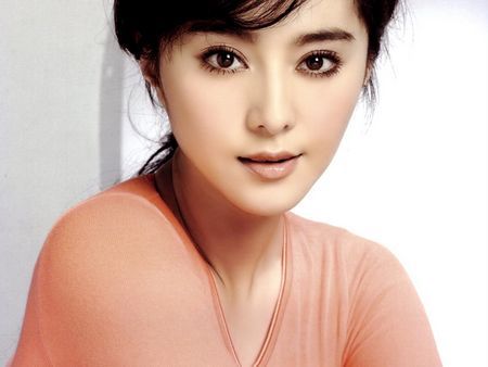 倒三角面MM发型可以向范冰冰学习