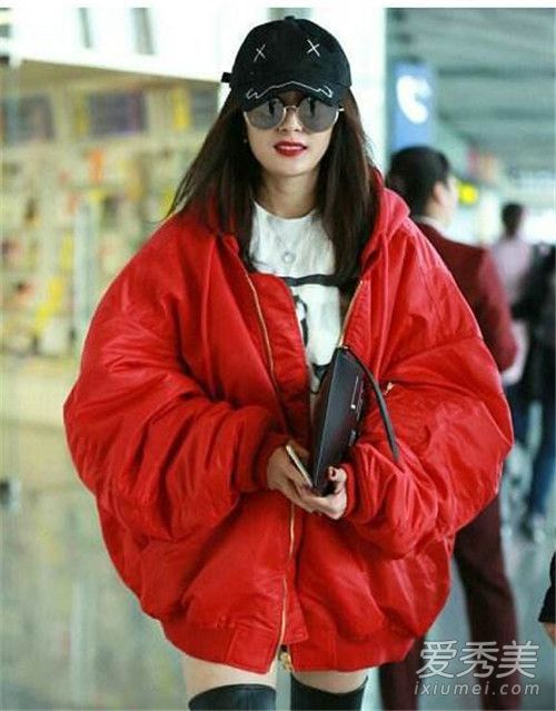 羽绒服+裤子是今冬的最佳开衫方式！