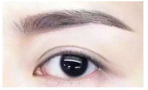 什么是水雾眉?