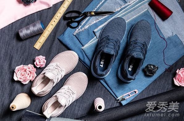 阿迪达斯推出UltraBOOST V-DAY七夕情侣限量跑鞋