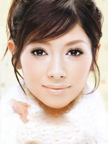 情人节卡拉ok,电动眼部化妆助你人气飙升。