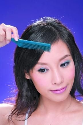 5步DIY直发卷发更女性化