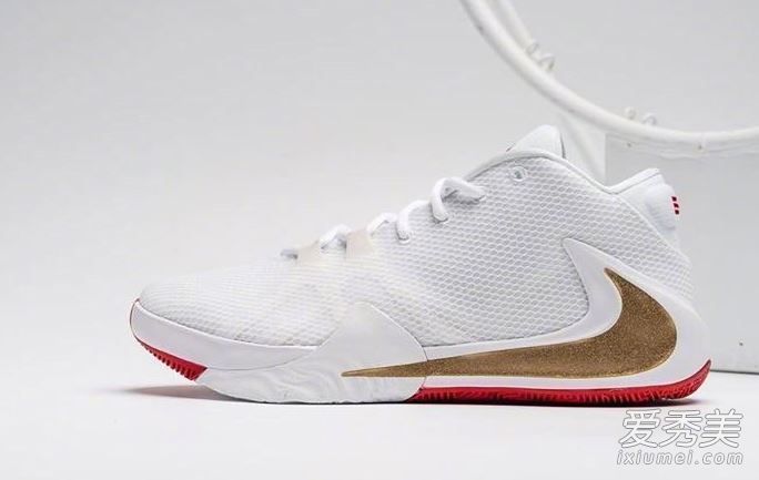 耐克变焦怪胎1白玫瑰配色何时推出?字母表兄弟1白玫瑰何时上市?