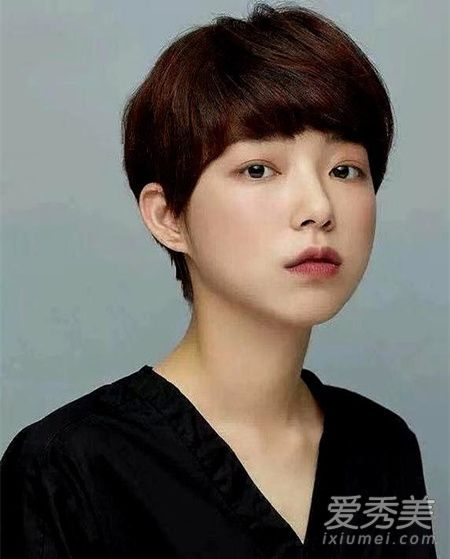 你如何选择适合你的短发?推荐夏季新鲜短发。