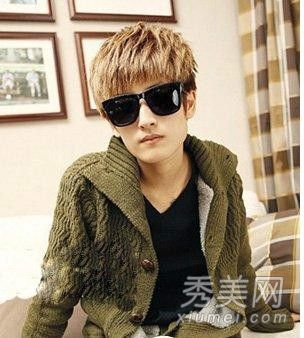 2012年最新的男士发型设计超级时尚!