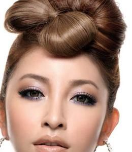 台灣化妝師打造甜美迷人的妝容