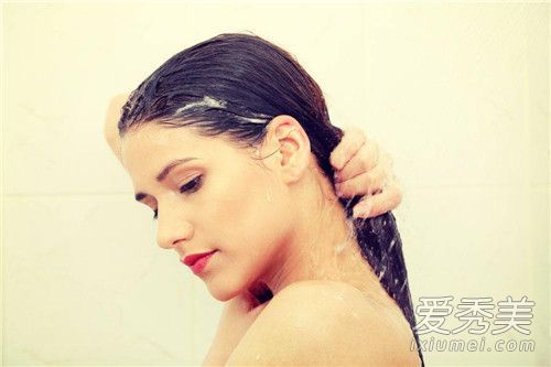 生姜洗发水能治疗白发吗？