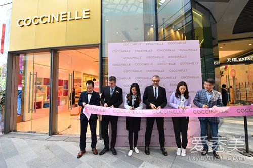 歌诗达开设中国南方第一家旗舰店，邀请您进行一次梦幻之旅
