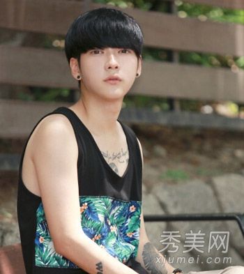 韓國男孩時尚發型設計陽光帥氣時尚男粉絲