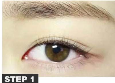 韓式全包眼線化妝步驟讓眼睛更大更亮。