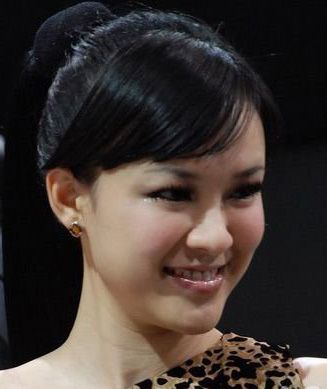 2010北京车展车模化妆大赛