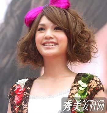 杨丞琳不怕富人留可爱的发型。它很漂亮。
