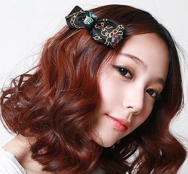 韩国的大眼妆令人耳目一新，粉嫩可爱。